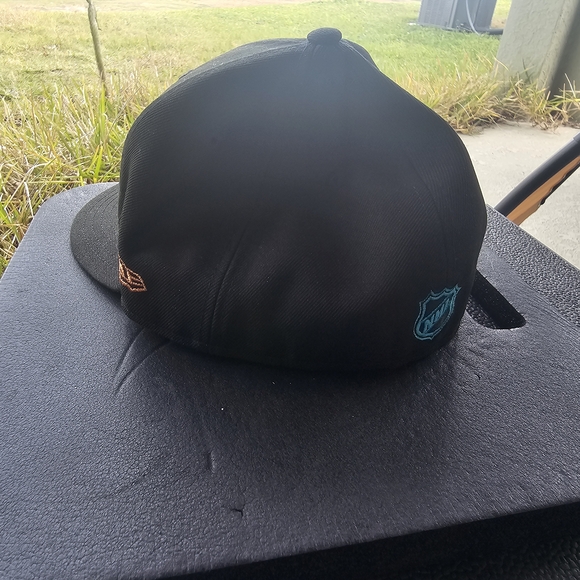 Size 7 1/4 - NHL NewEra Fitted Hat - Allstar San Jose New Era Black and Teal Hat - Picture 2 of 4